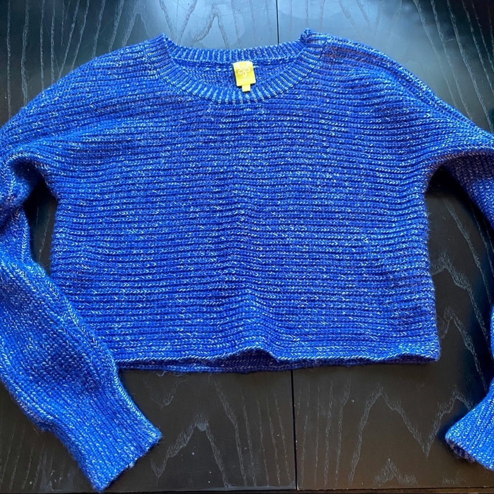 QMack Cropped Sweater, Small